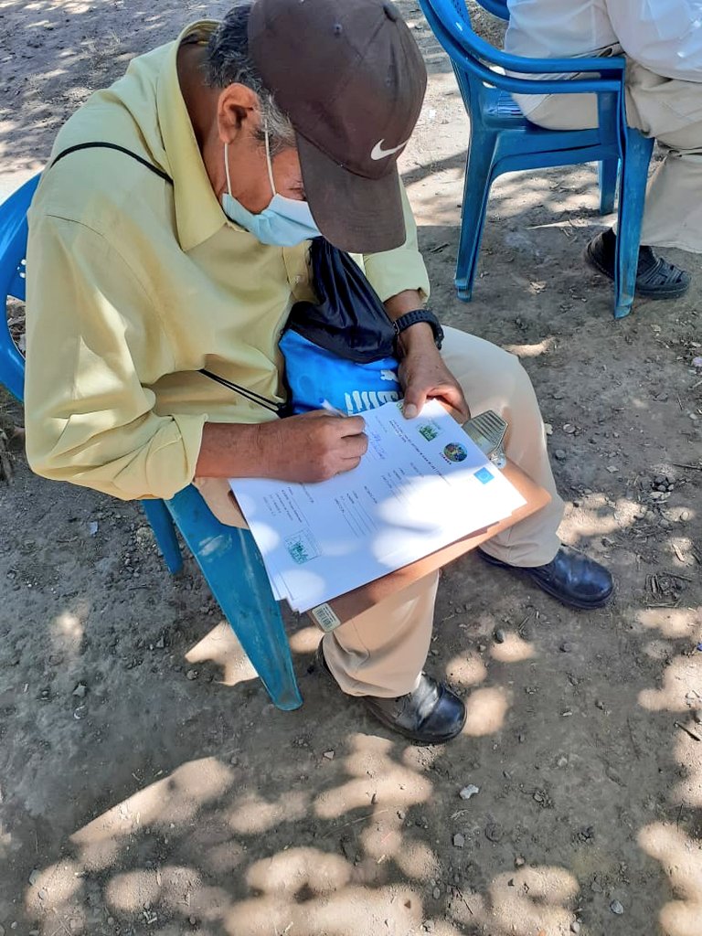 PVcomunicacion's tweet photo. #TAmanda y otras tormentas dañaron el sistema de Agua Comunitario de las 7 comunidades de Tacuba "Bendición de Dios", el cual ha sido equipado con Materiales y Kits de Cloración para mejorar de acceso a agua Segura de más de 1300 fam. junto a @OxfamElSalvador y @ECHO_LatAm https://t.co/7cIWIMxa0h
