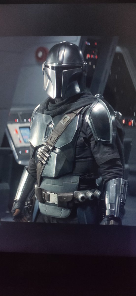 ssnabil's tweet photo. Mandalorian Season Finale tidak mengecewakan. 
Teoriku bener, si 'Dia' yang muncul...
so much hyypeee..... 
Dan tahun depan dibombardir serial star wars bejibun. Klo kualitas storynya kyk gini, mantabs, 3 movie kemaren lupakan dah.... https://t.co/QTvdKsA952