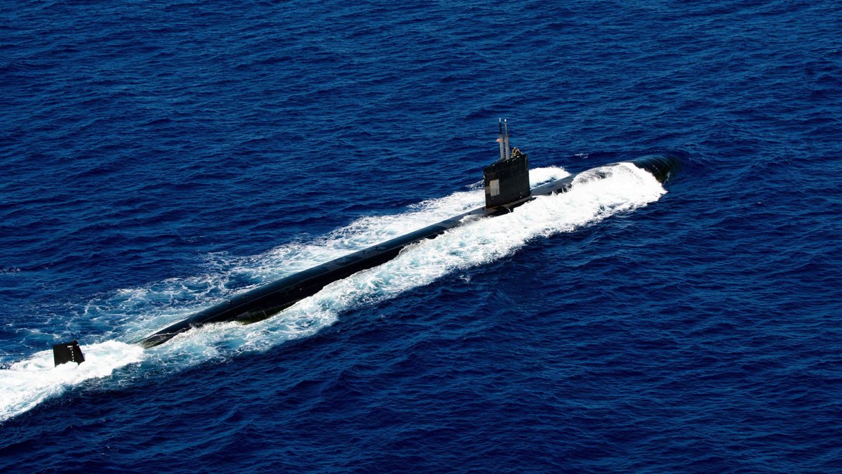 French Navy submarine FS Émeraude's deployment to Western Pacific presents rare training opportunity for Guam-based #USSAsheville: go.usa.gov/xAgyK #SSN758 #NavyPartnerships