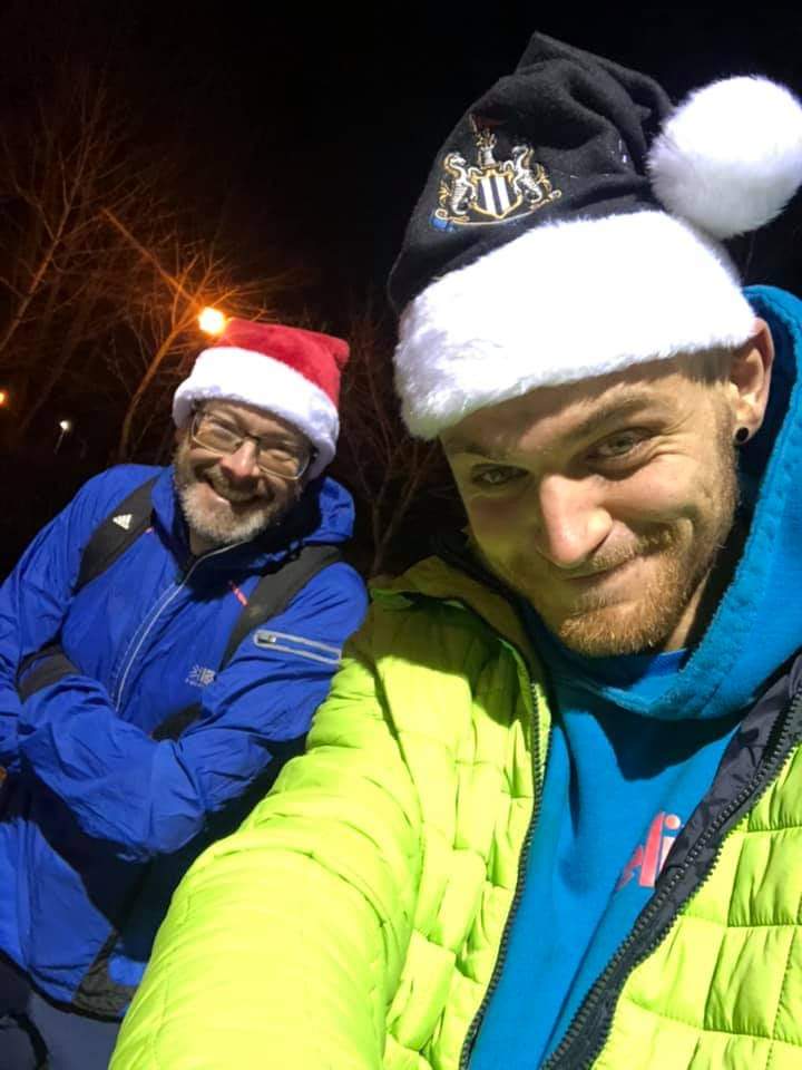 AycliffeRunning's tweet photo. Some fantastic work on both our sessions last night. Coaches Richard and Donna led our #EspressoExpress 200m Reps session (β), whilst those fortunate enough to be selected for the track enjoyed a #FestiveFartlek (π
) with Grinches @FirbyJ_ and @Run_Dolly_Run... https://t.co/cg42bGSFBB