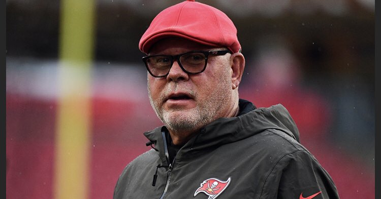 MDeionsanders's tweet photo. SPA Breaking News: Brady and coaching staff have heated disagreement over Headset volume!!! Quoted saying “If Arians doesn’t turn his headset up so I can hear the plays he calls, then I will just run what I want ! “ https://t.co/adIP8UpOFC