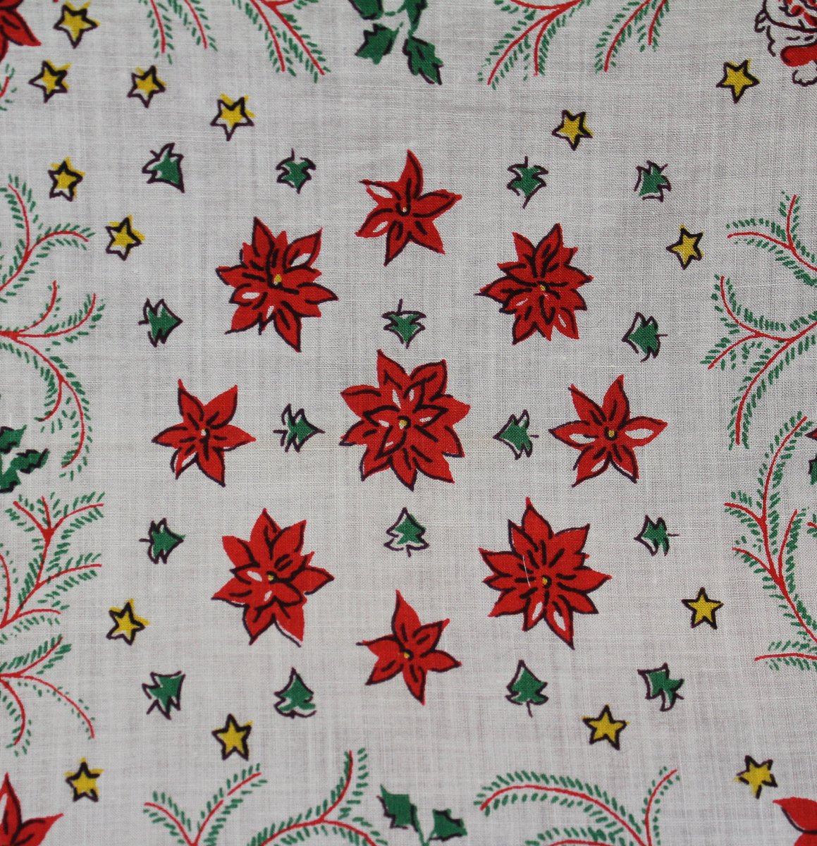 quilts_more's tweet photo. Hankie, Vintage, Handkerchief, Poinsettias, Flowers, Floral, Christmas, Star, Tree, Red, Green, Gold, Yellow, White, XMas, Rolled Edge Linen https://t.co/8mw2ldCQCR #Etsy #ImagineQuiltsAndMore #RetroLadies https://t.co/QxAqARSQnA