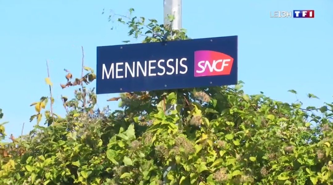 MichelMagniez's tweet photo. Jean-Pierre Pernaut avait diffusé dans son JT un reportage sur le TER en #HautsDeFrance.
Nous avions accueilli ses équipes à #Vervins et #Mennessis dans l'#Aisne.
Le reportage était d'une excellente qualité.
#MerciJeanPierre
@TF1LeJT @pernautjp https://t.co/2Bn6oIfIlf