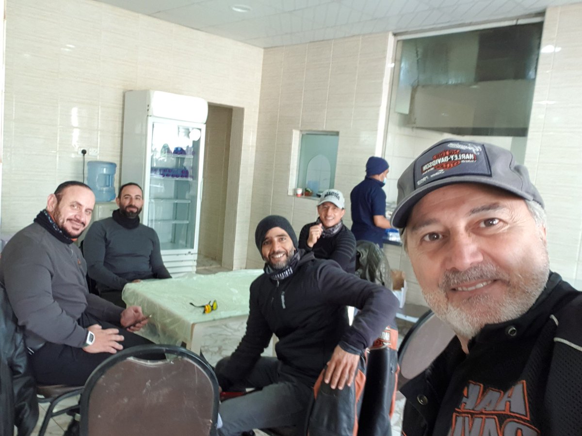 amer_alkhaldi06's tweet photo. #صباح_الخير من #ثادق 
#افطار  #الجمعة #فول 😤
#googmorning #fridayride &amp; #breakfest #amigos #harleyownersgroup #harleylife #thadiq https://t.co/eht8asli9I
