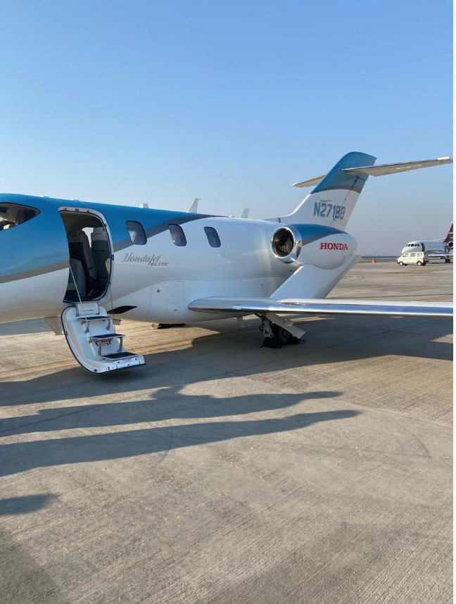 HondajetI's tweet photo. HondaJet Elite at New Delhi Airport today.
The aircraft is the most advanced light jet in the world with refined aerodynamics breakthroughs, a range of 1400 NM - maximizing comfort and maintaining style at the same time. #hondajetelite #lightjets #businessjetsindia #garmin3000 https://t.co/nsDoRlJk4S
