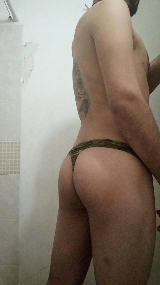Daniel61385457's tweet photo. Que tengan dulces sueños
humedos mis morbosos seguidores sueñen con este angelito :3 https://t.co/vVxOZdBhNp