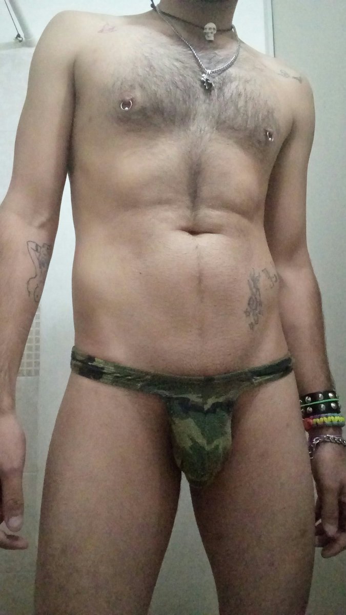 Daniel61385457's tweet photo. Que tengan dulces sueños
humedos mis morbosos seguidores sueñen con este angelito :3 https://t.co/vVxOZdBhNp