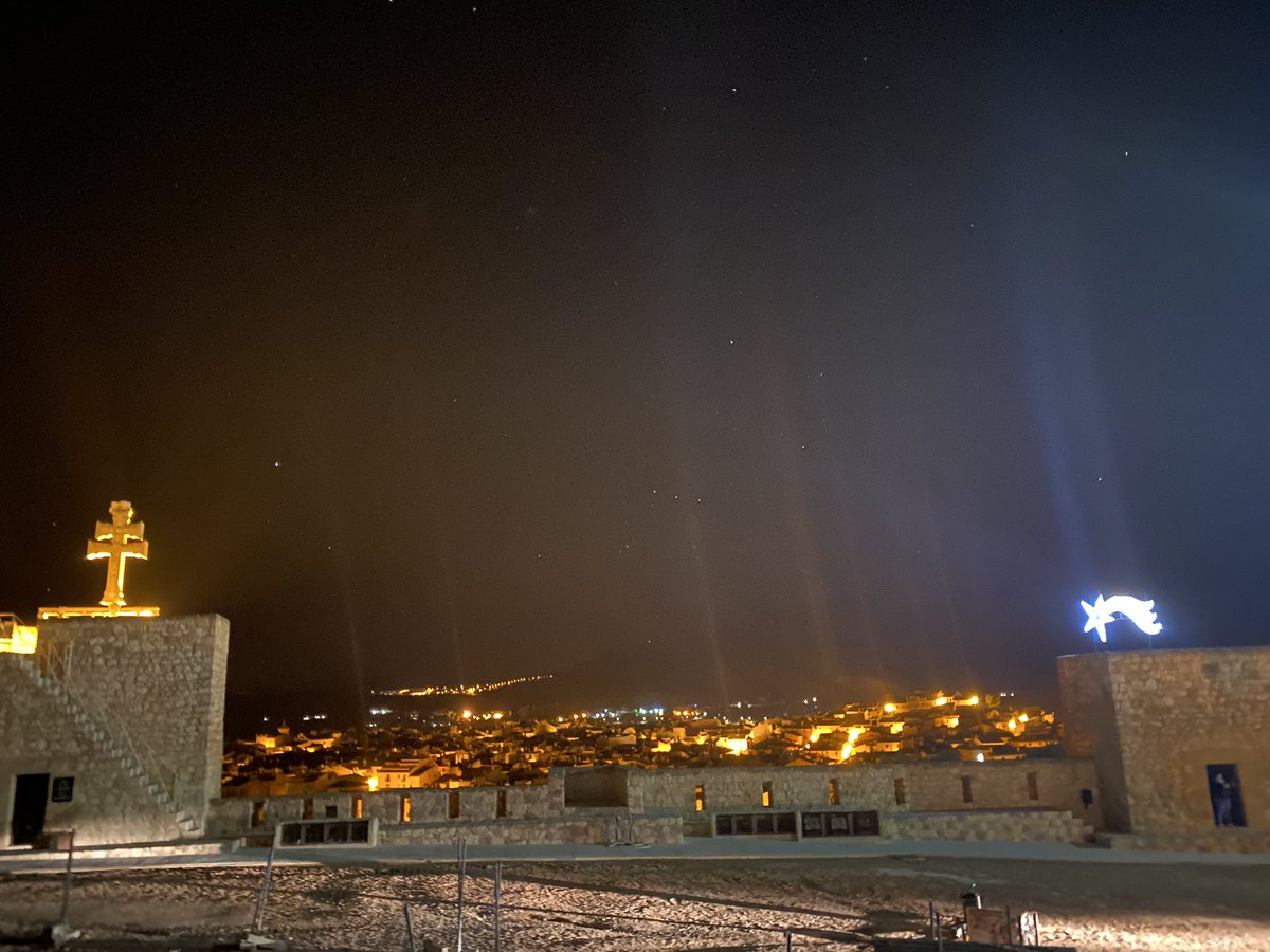 yayodelgado's tweet photo. Madrugada en #Caravaca para recibir las fuerzas especiales de la Armada, los boinas verdes, con @CaminoCaravaca para donar 8 toneladas de alimentos a @_CARITAS Noroeste. Emocionante madrugón! Gracias @estrellalevante #ToneladaSolidaria @TurismoRM_ @AytodeCaravaca https://t.co/ir8dqTudlt