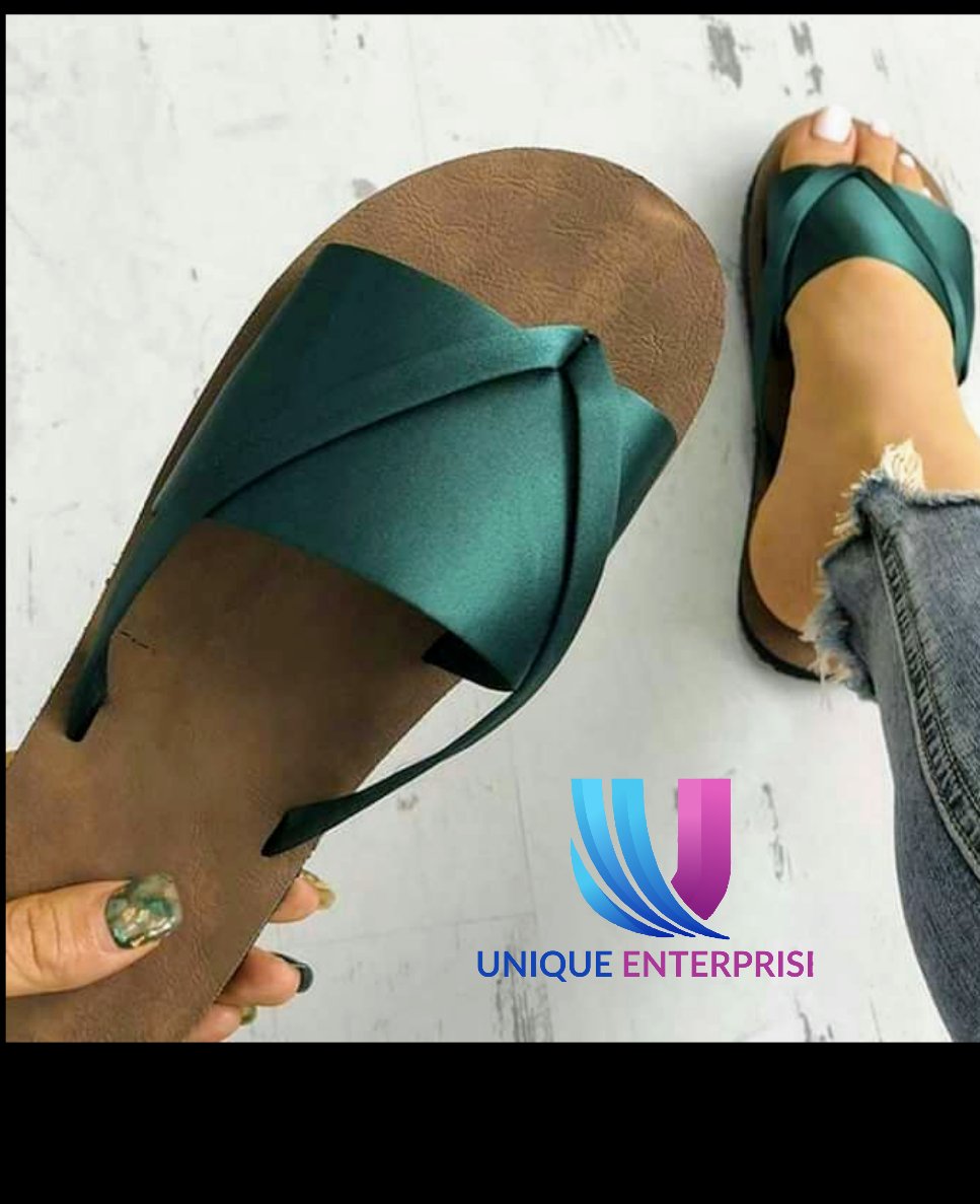 AuntyIgbagbo's tweet photo. 3000 per pair
#Handmadeslides
Kindly RT
@eronsjohnson
@StillIRise_X0
@Auntyadaa
@desmond_ibude
@blvck_Witch https://t.co/MKwAVKbdDD