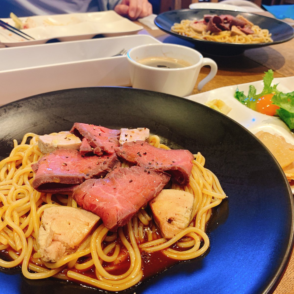 kiyo3sugimoto's tweet image. 岡山デニムトートバッグの手売り始めました！

って事で、
ローストビーフ&amp;amp;フォアグラパスタ食べるよね♡
#岡山デニムトートバッグ 
#手売り始めました
#肉好き