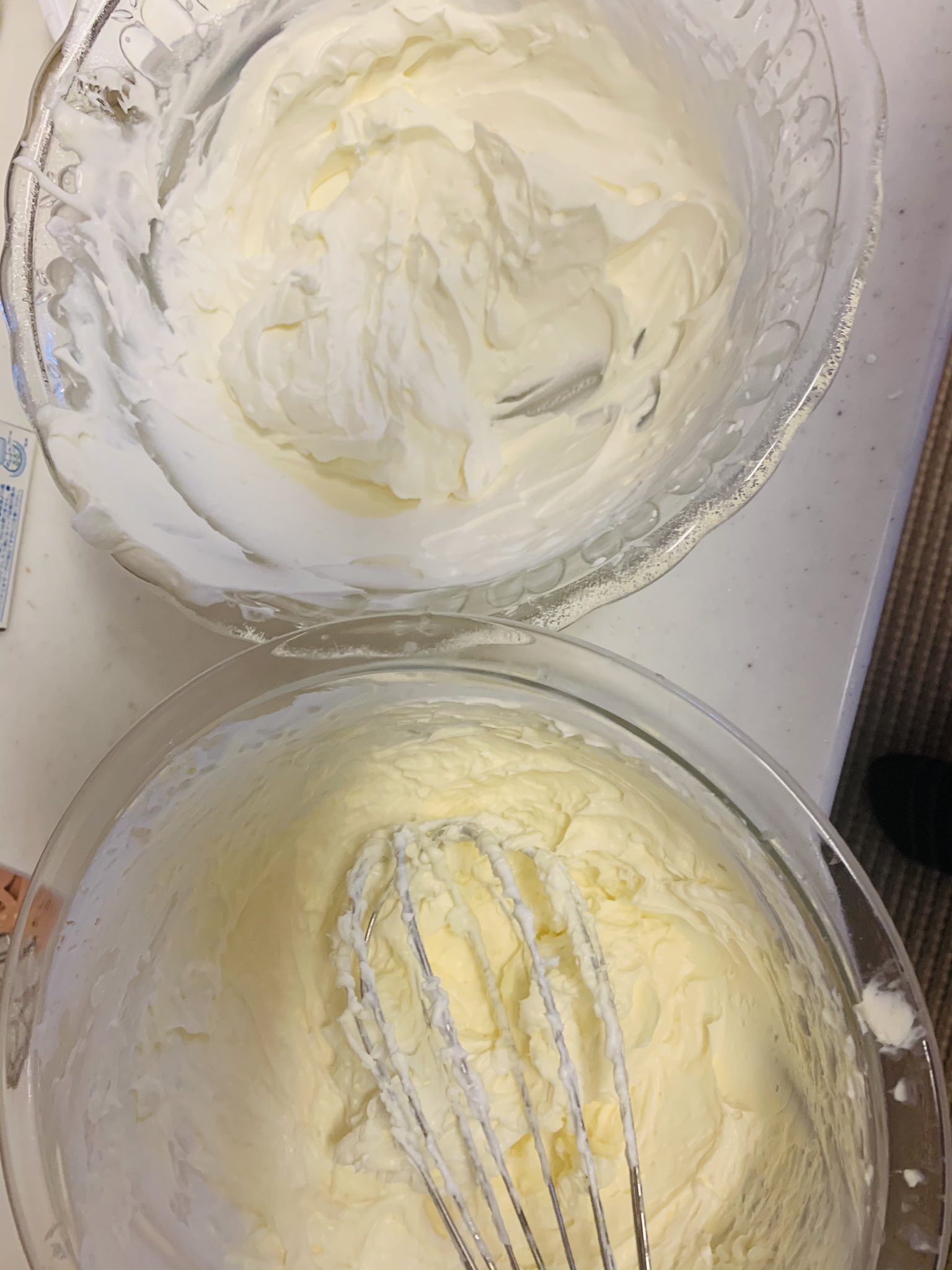 マリー 銀河 Ff14 Titan ティラミス クリームチーズと砂糖40gをボールに入れてホイッパーで滑らかになるまで混ぜる 別のボールで生クリーム0mlに砂糖40gを入れて8分立てくらいにする 出来上がった生クリームをクリームチーズのボールに半分だけ