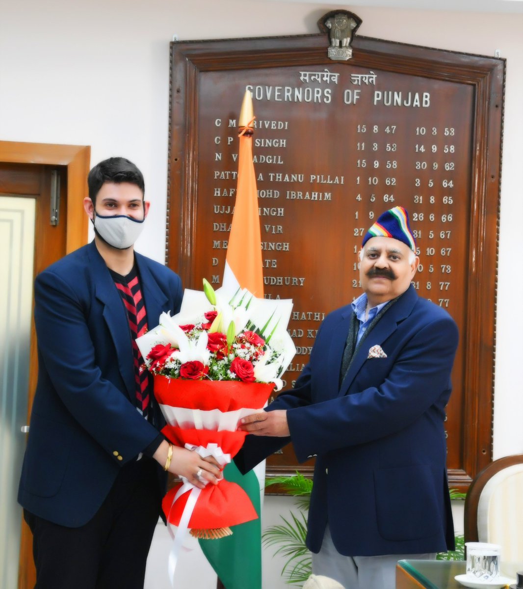 Ojaswwee's tweet photo. It’s been an honor to meet and film his excellency Sh. VP Singh Badnore @vpsbadnore , the honorable Governor of #Punjab & Administrator of Union Territory of #Chandigarh for the #PROMO #FILM of this year’s #MilitaryLiteratureFestival 2020 #MLF2020 @MilitaryLitFest https://t.co/SqG15x4wXM