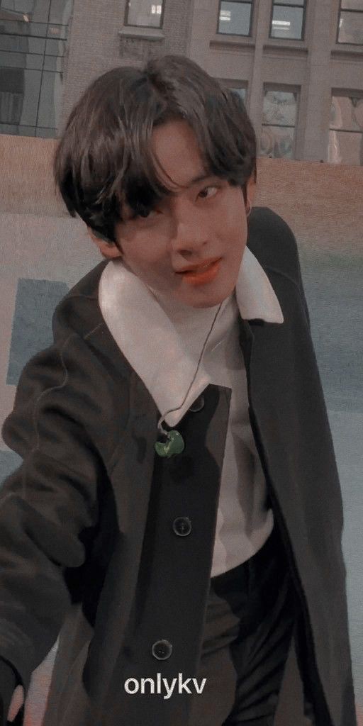 Taehyung boyfriend material a thread ;