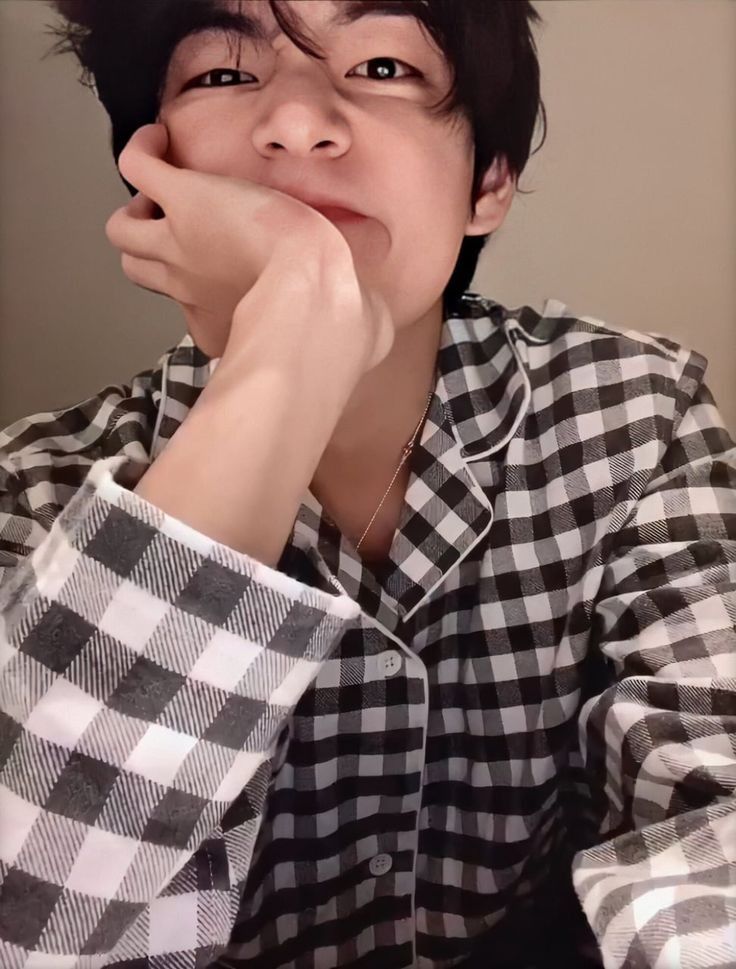 Taehyung boyfriend material a thread ;