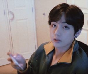 Taehyung boyfriend material a thread ;