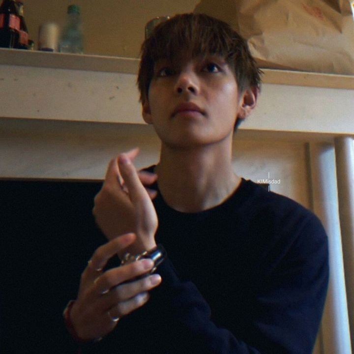 Taehyung boyfriend material a thread ;