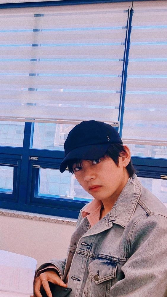 Taehyung boyfriend material a thread ;