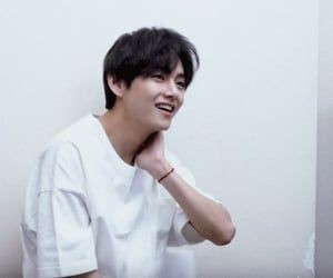 Taehyung boyfriend material a thread ;