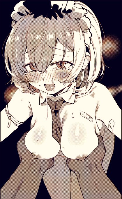 乳イキしてるたかぎさんでモノクロ練習したの 