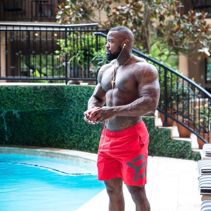 bigtimi's tweet photo. @casspernyovest  hey yo cass.... when are u taking a break from turning up... next year is almost here... remember we have Amadrugs to beat the hell up.... this dude looks like mufasa🥊🥊 https://t.co/LQaHBvFiAW