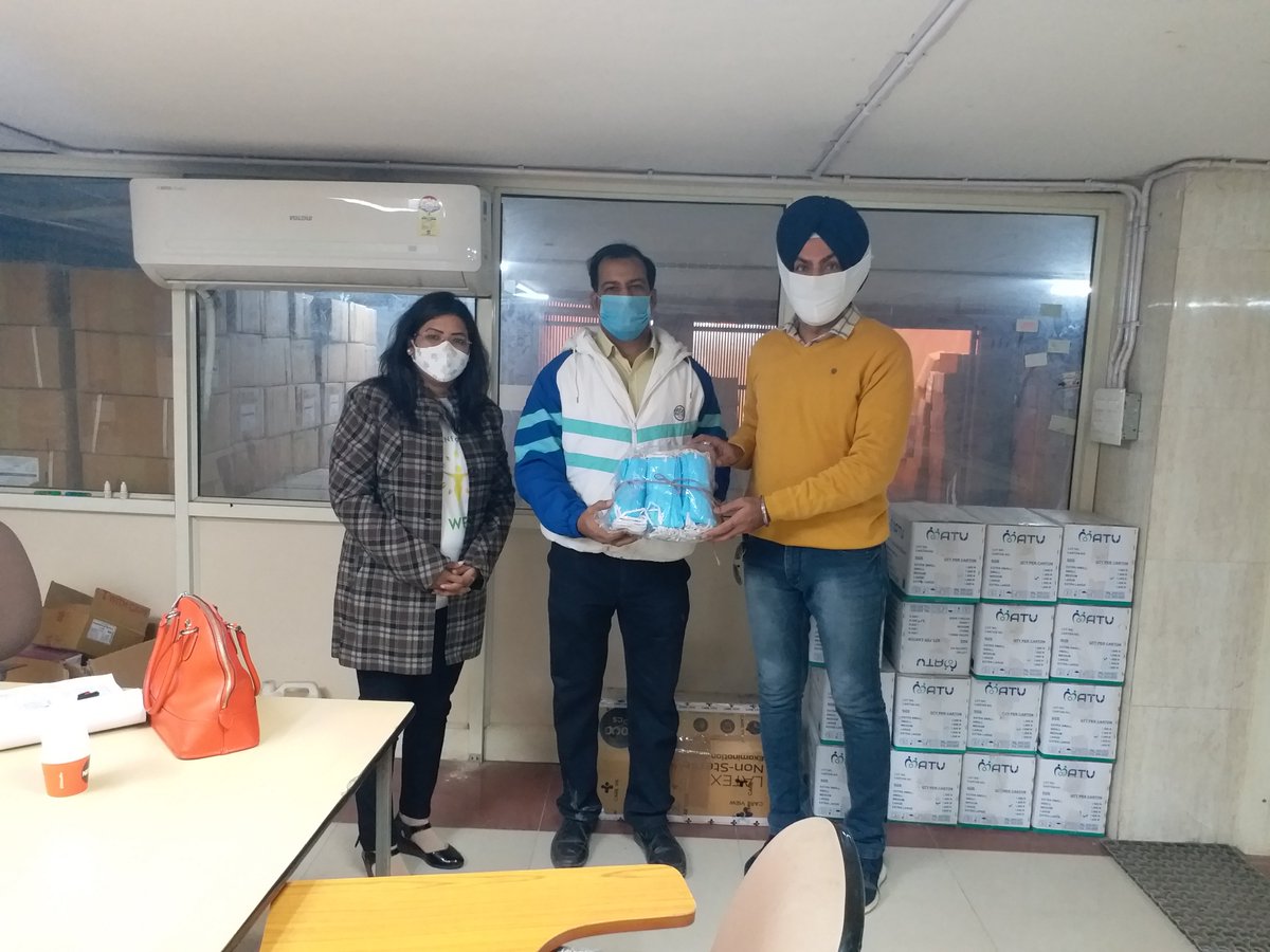 ScopeChange's tweet photo. @ScopeChange & @womenforindia Foundation along with @YIDelhi donated 2200 pieces of reusable Masks to Guru Gobind Singh Hospital which is a Govt. hospital under Govt. of NCT of Delhi.
#mask #maskdonation #COVID19 #CovidWarriers #frontlineheroes #ArvindKejriwal #ManishSisodia https://t.co/d33yohtWWc
