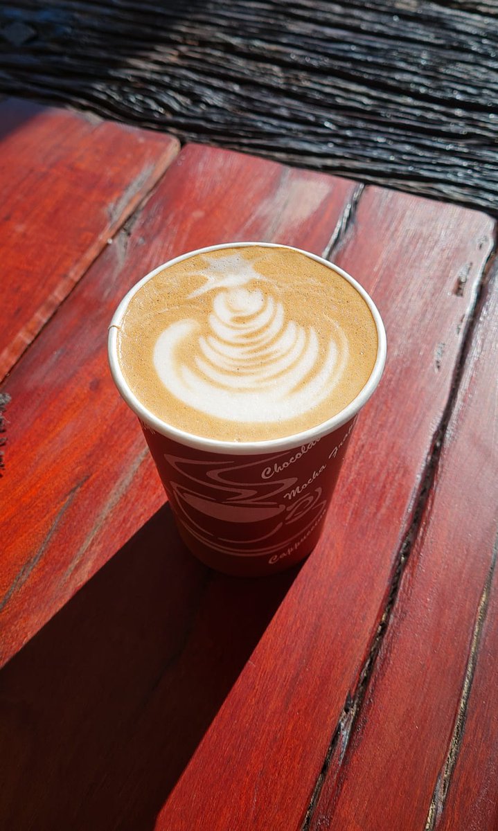 panroastedcoff's tweet photo. Almost #christmas #coffee #specialitycoffee #gardenroutecoffee #latteart #lovecoffee #coffeetime https://t.co/FvG6F4lZjE