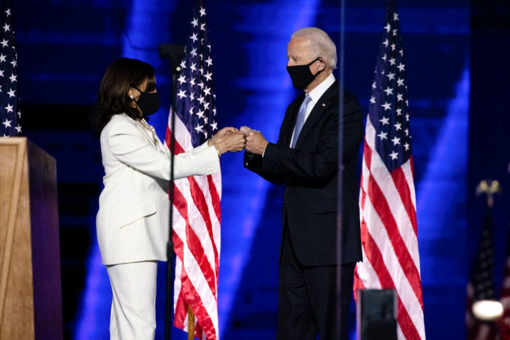Årets siste episode, og tidenes siste (!) utgave av "2020": Bidens team og veien videre. Med <a href="/HenrikHeldahl/">Henrik Heldahl</a>, <a href="/sigridrg/">Sigrid Rege Gårdsvoll</a> og <a href="/AreFlaten/">Are Tågvold Flaten</a> (PS: Vi forsvinner ikke, men podkasten re-brandes fra nyåret) ampol.no/38gkjSR