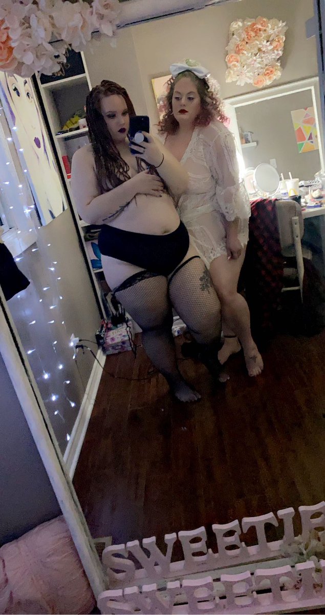 Thickychicky191's tweet photo. Hello loves! 
Go ahead and subscribe to see the full beautiful photo shoot with my beautiful babes 🥰😘

https://t.co/RAq4vfmm1c
✨Tons of content 
✨Full videos 
✨Bbw 
✨daily posts 
✨Personal requests welcome 
✨Discount applied for second month subs!

https://t.co/RAq4vfmm1c https://t.co/an4K4KHqhm