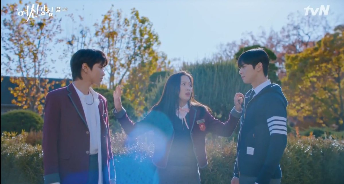 kdramathoughts_'s tweet photo. how to be jugyeong?? 😭
#TrueBeauty #TrueBeautyEp4 https://t.co/1ImueuPS6C