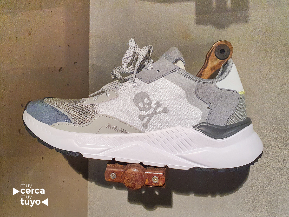 Los pasos con las sneakers de #Scalpers son siempre más firmes. ¿Cuál os gustan más? A nosotros todas 😍