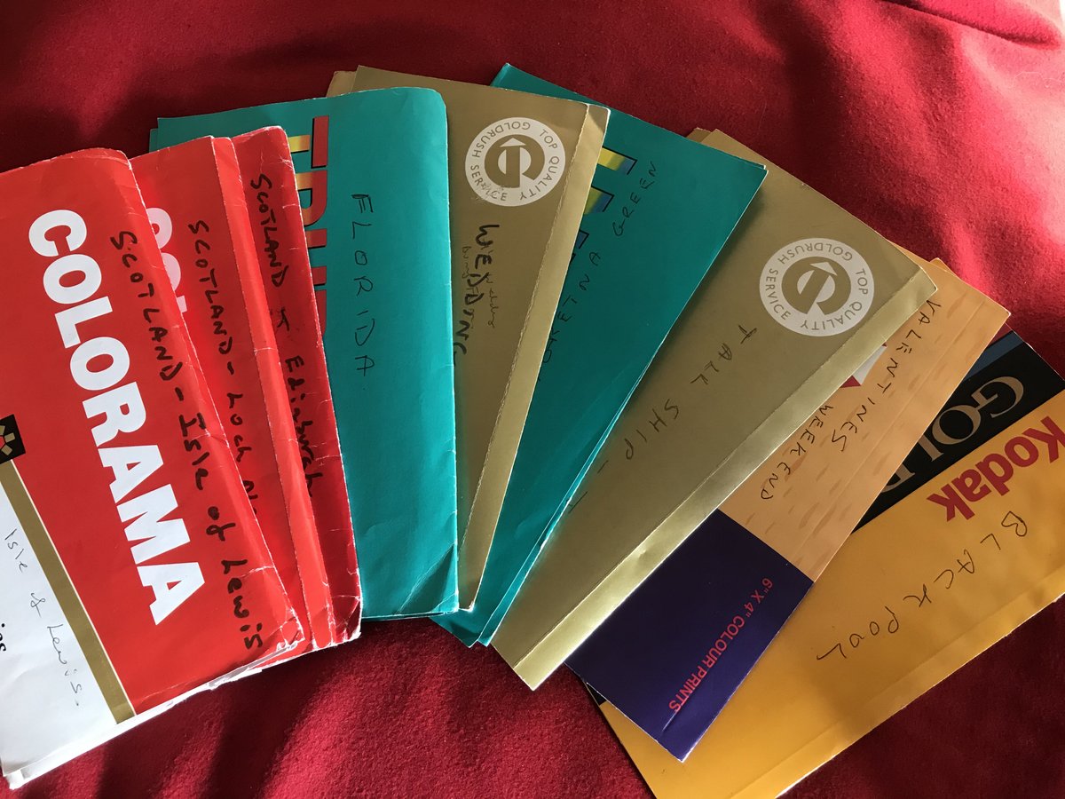 WirralKeyComp's tweet image. Star customer alert 😍. 

She had already organised photos and assigned folders!  Truly brilliant 😁.  Made my life so easy.  I just did the scanning!