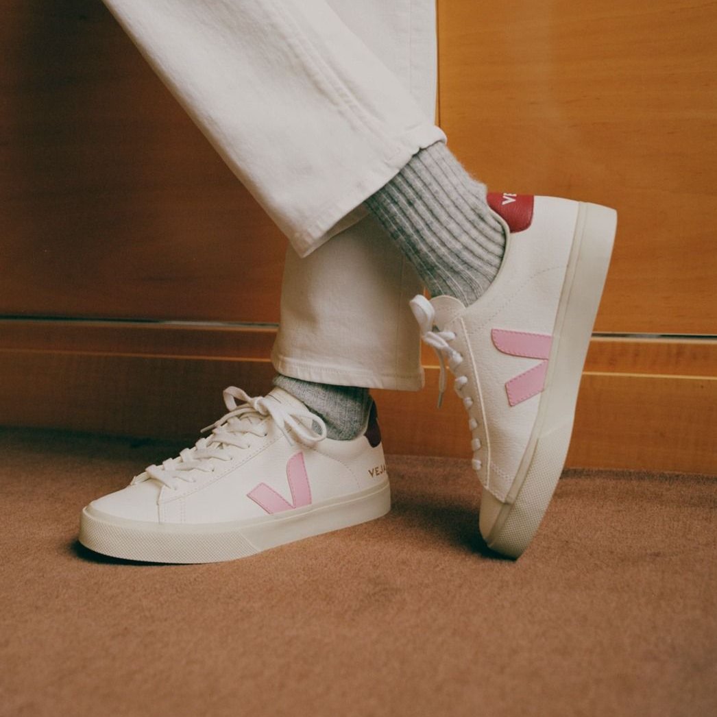 C is for comfort and Campo. Did you check the stunning colour combo white guimauve marsala yet? supergoods.be/collections/ve…