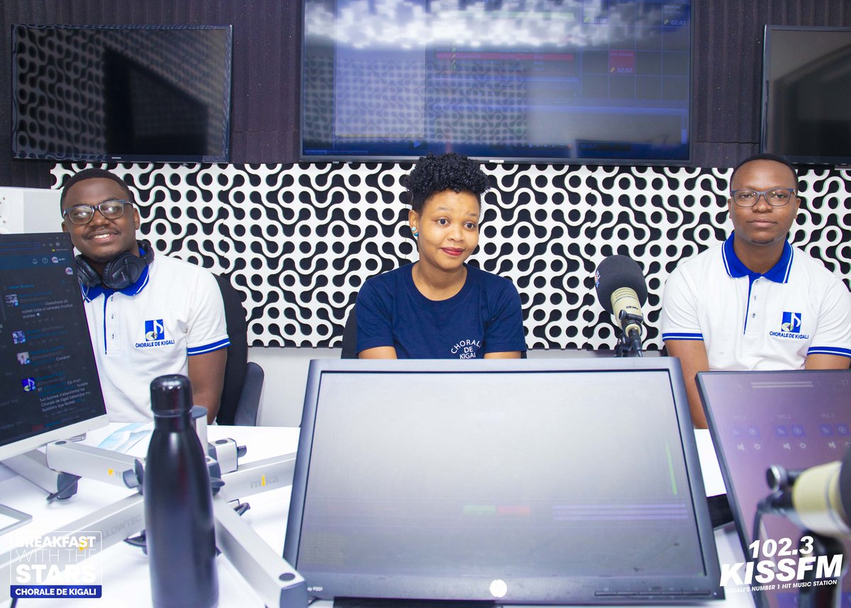 ChoraledeKigali's tweet photo. AMAFOTO: Ubwo Chorale de Kigali yitabiraga ikiganiro "Breakfast With The Stars" kuri Kiss FM. #Rwanda https://t.co/WcvLCIBOWO