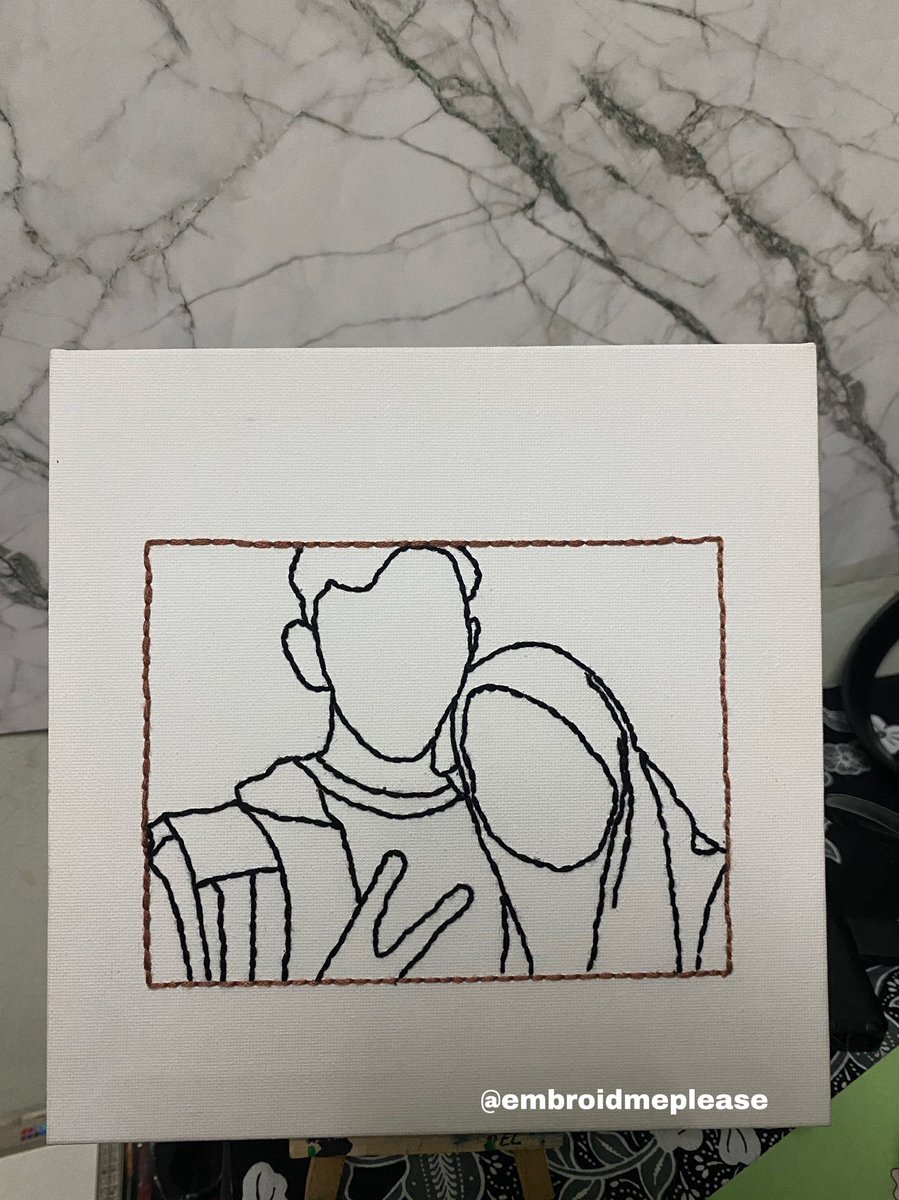 embroidmeplease's tweet photo. A thread of my commissioned canvas and totebag for 2020 🙈🙈🙈: https://t.co/31YheYkjn0