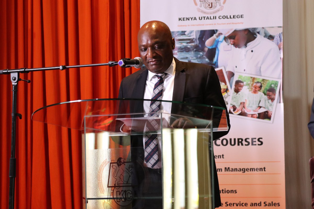 KenyaUtalii's tweet photo. Thank you Dr. John Stephen Simbachawene, High Commissioner of The Republic Of #Tanzania for gracing #KenyaUtalii #Utalii45thGraduation ceremony @TzHighcom
#UtaliiGraduation #Utalii45thGraduation #KenyaUtalii #graduation #VirtualGraduation https://t.co/oUYPtL1Tqc