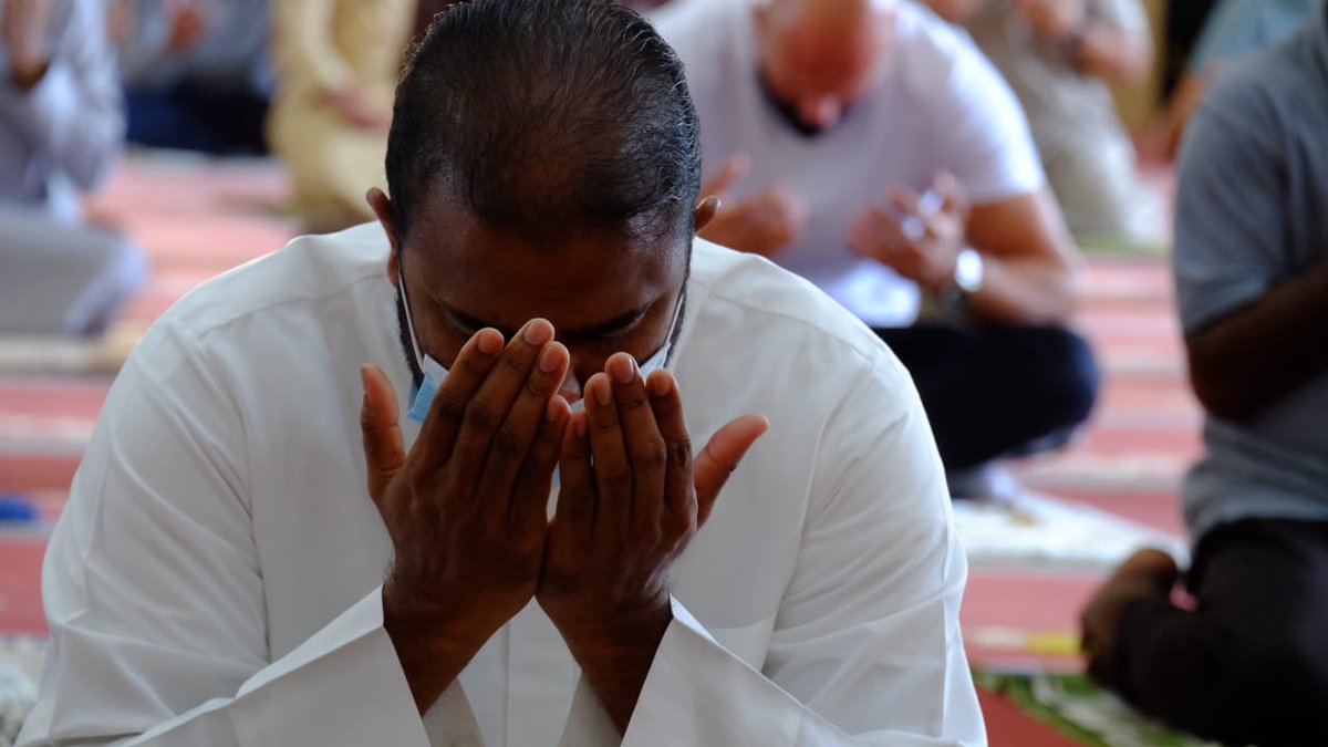 khaleejtimes's tweet photo. #Rainprayers in #UAE: Faithful offer the #SalaatAlIstisqaa, a special prayer for #rain at #Dubai's Al Farooq Omar bin Al Khattab Mosque. https://t.co/rAO7op8NaC
Photos: Shihab/KT
@DXBMediaOffice @admediaoffice @DMunicipality @NCMS_media @uaegov @AwqafUAE https://t.co/nC1xNUicMg