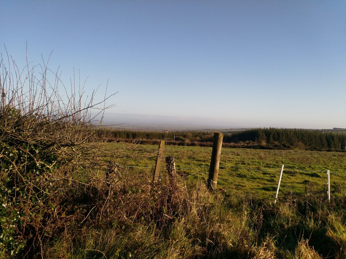 geogsocire's tweet photo. Fieldwork is a key part of the Geography experience
With Covid-19 restrictions, the fields have been empty of geographers this year😭
So for today's #GeoAdvent, we are inviting you to share your #FieldtripMemories - pictures, inspirational moments, funny happenings #LoveGeography https://t.co/U7jTw9Sczy