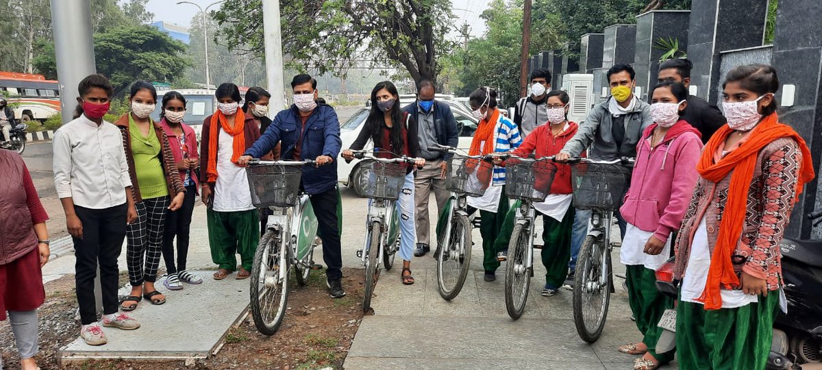 charteredbikein's tweet photo. Chartered Bike Bhopal witnessed a good time at this event done by CFI charitable trust for/with girls from lesser developed societies to spread awareness to increase immunity by cycling regularly.
#CharteredBikeBhopal #IncreaseImmunity #CyclingDaily https://t.co/CRqiz9pvfH