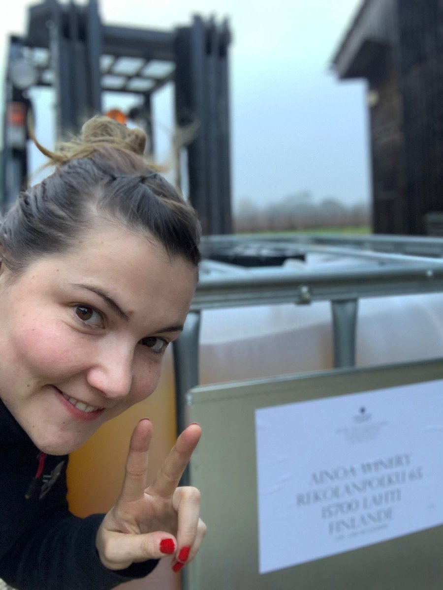 AinoaWinery's tweet photo. Sauvignon Blanc has left France. More Aho on the way... Can't wait! 😋😍
#Neaberlund #Chateaucarsin #samuilangelov #Vindirekt #KoivistoisenMansikkapaikka #Alkopalvelee #Ainoawinery
#collaborationwine #FinnishFrenchwine https://t.co/5fHd3Zw0kD
