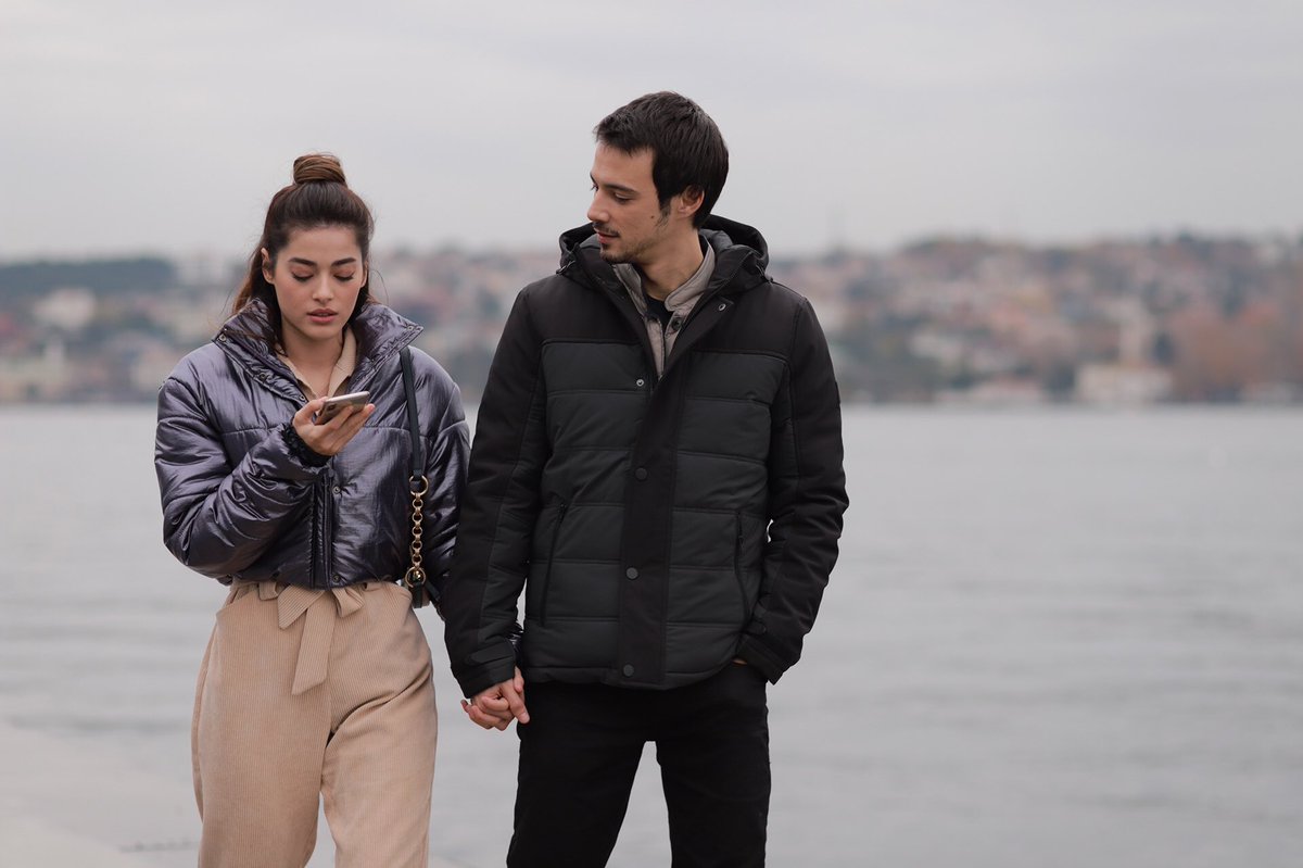 #BirAnneninGünahı 5.Bölüm fotoğrafları!📸
Yeni bölüm yarın akşam 20.00’de #KanalD’de! @LimonFilm <a href="/yapimskala/">Skala Yapım</a> <a href="/KanalD/">Kanal D</a> <a href="/ozgeozberk/">ozge ozberk</a> <a href="/merttyazicioglu/">Mert Yazıcıoğlu</a> <a href="/simaybarlass/">Simay Barlas</a> <a href="/pamirpekin/">Pamir Pekin</a> 

#LimonYapım #LimonSunar
