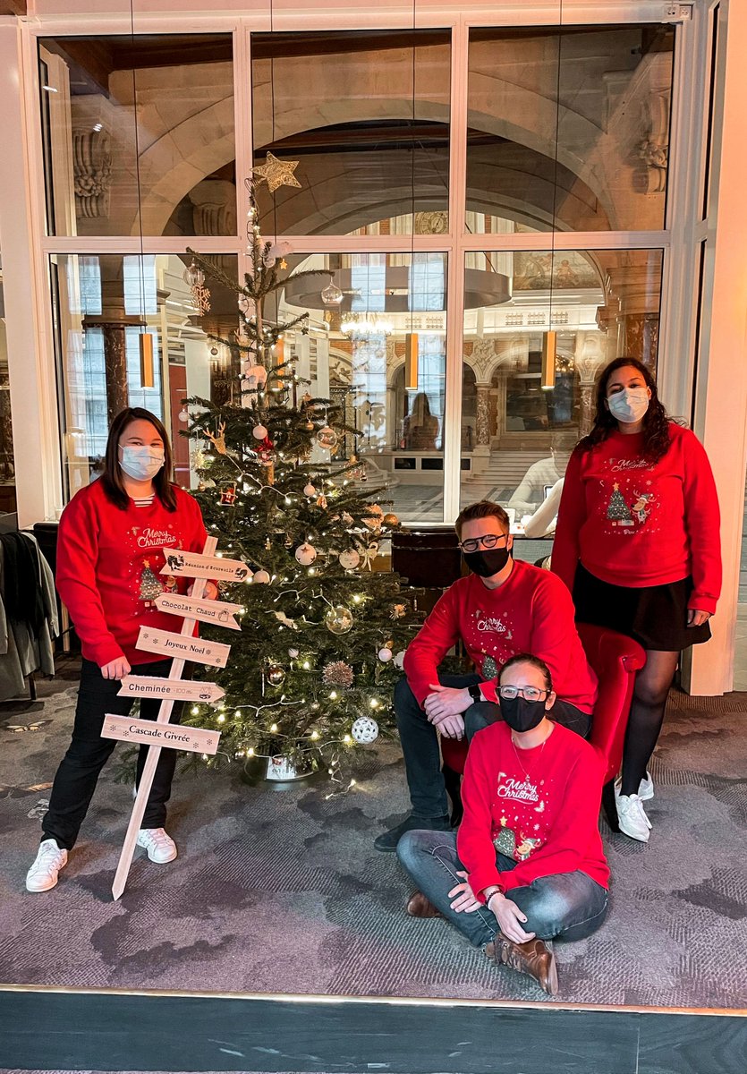 NowCoworking's tweet photo. 🤶 #Pullnoel ⭐ #PullMoche 🌲 #JPDN ⛄ #Nowëll 🎅
Et les équipes de Now n'ont même pas honte...
On se console en se disant que pour le moment, Now Marseille ne nous a pas envoyé de photo, et que l'honneur est peut-être sauf... https://t.co/19HpFqo94f