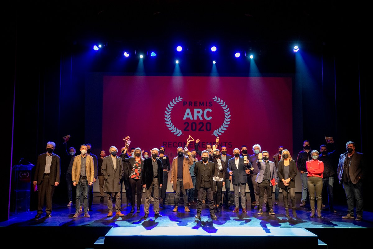 3CatCorporatiu's tweet photo. El @canal_33 emetrà la gala dels Premis ARC 2020, premis de la indústria musical del directe, celebrada el 15 de desembre a la Sala Barts de Barcelona #premisarc2020
🗓️Dissabte, a les 22.55
▶️https://t.co/1vz0QEVyuE https://t.co/asile8K9g1