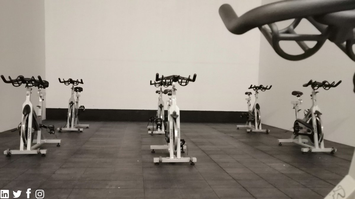 TSandLC's tweet photo. The end to another busy week of killer fitness classes, spinning, gym workouts and of course plenty of squash!  
And its just 1 week until Christmas!!🎄😃
#christmas #squash #fitness #fitnessclass #spinning #gym #workout https://t.co/eTmJGGDPjn