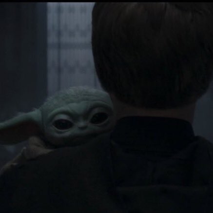 BIDERVERSE's tweet photo. cw: mando spoilers / 
#Mandalorian #Grogu 
-
-
-
-
-
the pain in din’s eyes as luke walked away with grogu is real. that little boy is his everything and he let him go so that he could improve himself. he let him go because din djarin cares more about others than himself. https://t.co/JgfybkuIjD