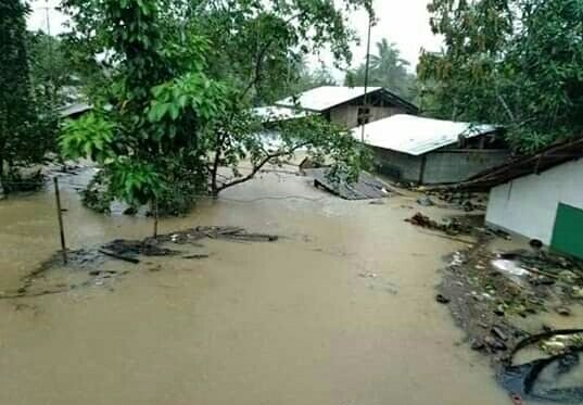i8kidz's tweet photo. tw // floods

please don't ignore this. there's currently a typhoon in mindanao and they need help.

#VickyPH https://t.co/OLBzy43gLg