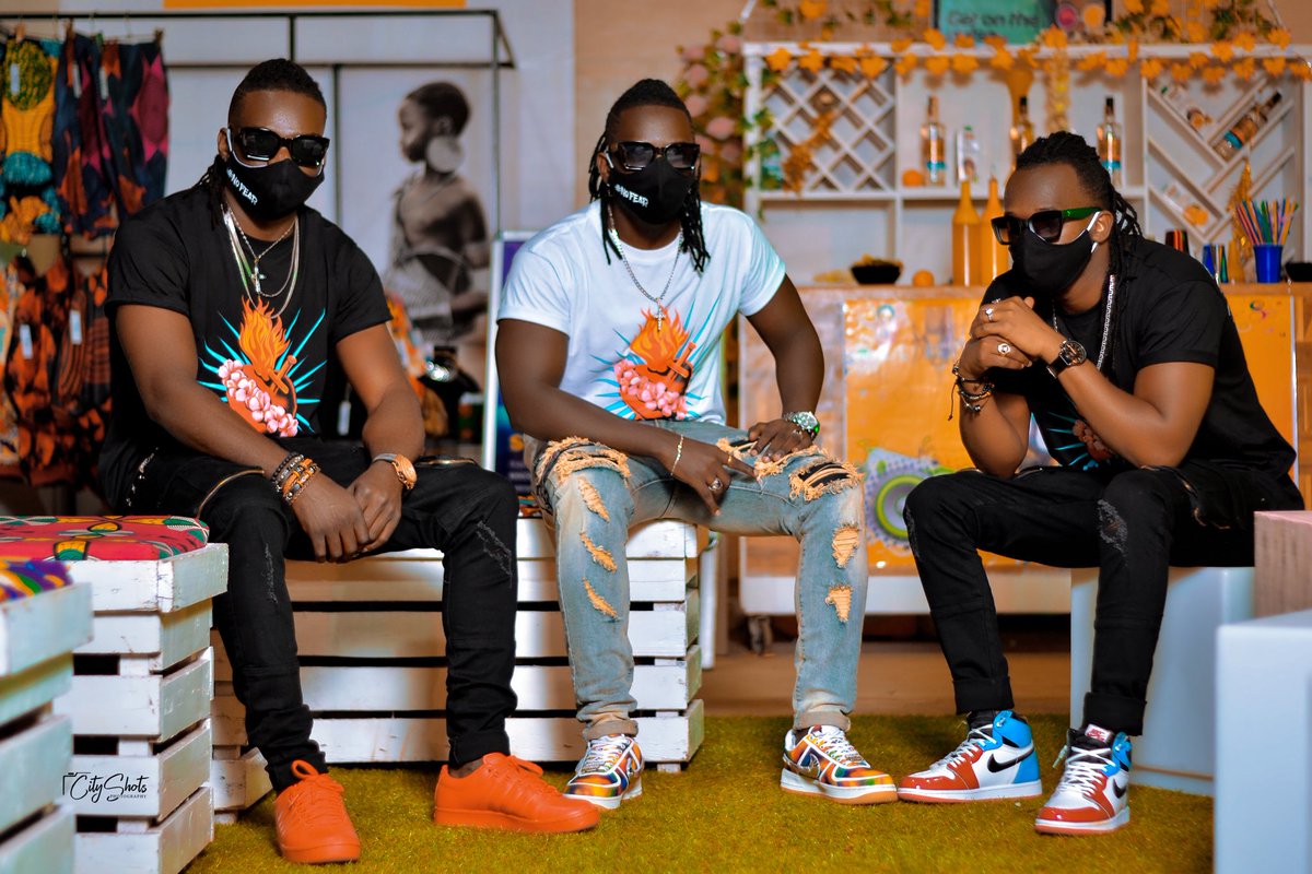 97fmRadiocity's tweet photo. #KBFRIDAY WITH @SammyWetala
#NP MUNDA AWO @b2centug
#LoveLifeLoveMusic #WhereTheFunIs #Dreamweekend #RC12DaysOfXmas https://t.co/MxiHqRwFpA