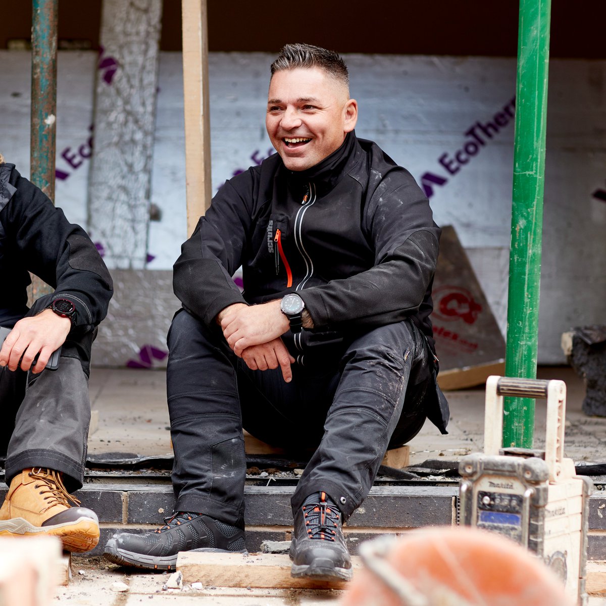 scruffsworkwear's tweet photo. Who's ready to take a break for Christmas? Or who's powering through?! 💪
Ready to work whenever you are - our NEW Trade Flex Softshell. Lightweight and water-resistant, with a slim fit and 4-way flex to allow for maximum movement on site. #WorkWearRepeat #scruffsworkwear https://t.co/vlRq6YII3v