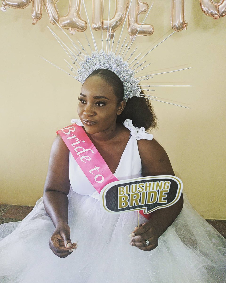 monumentalmay's tweet photo. Beautiful brideπ₯°πΉπ
Halo crown by May Coutures. πππ
#ibadan #halocrown #mayvcoutures #wedding #bride #art #craft #headpice #hairaccessories #weddings #ido #love #bridalshower #bridesmaids #bridal #bridetobe #bridals #designer #africa #creativity #couple #nigeriawedding https://t.co/q7LnpWRQl7