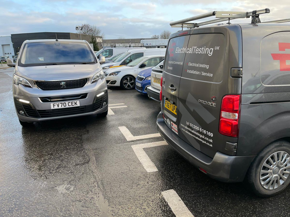 Electrixboston's tweet photo. 🔋𝐀𝐧𝐨𝐭𝐡𝐞𝐫 𝐃𝐚𝐲, 𝐀𝐧𝐨𝐭𝐡𝐞𝐫 𝐃𝐞𝐦𝐨!
This week we have another electric van on demo, this time it's the Peugeot e-Expert with a range of up to 211 Miles!!
Stay tuned for our thoughts and comparison to the Mercedes! https://t.co/jFin0ktPxK