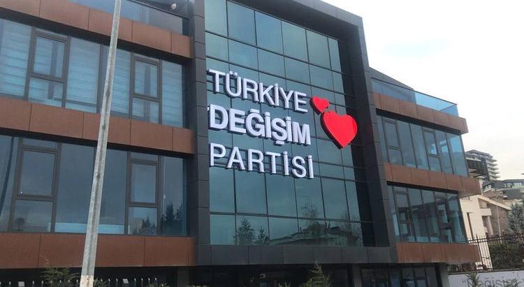 Kalbimiz de kapımız da herkese açık. ❤️
#TürkiyeDeğişimPartisi